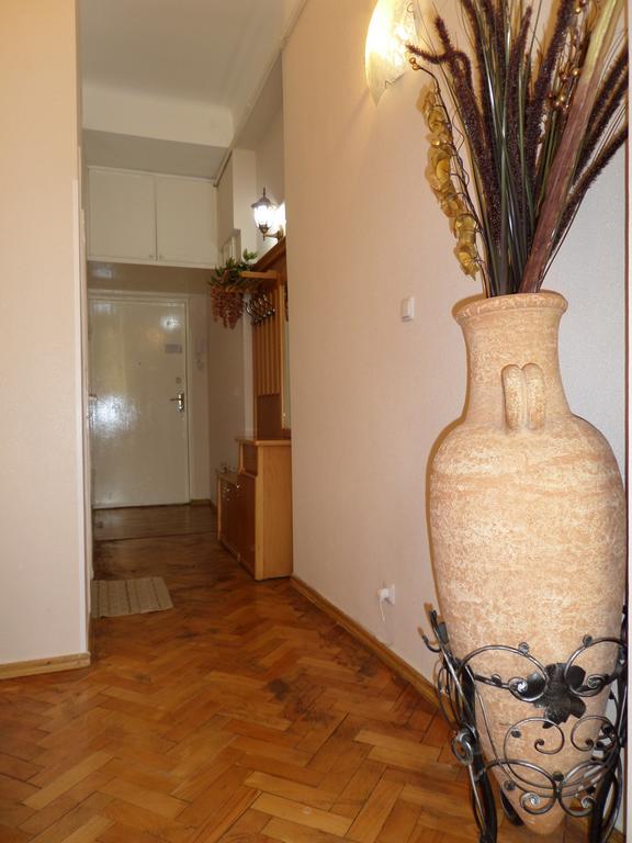 Ara & Gaya Аpartment Apartamento Erevan Exterior foto