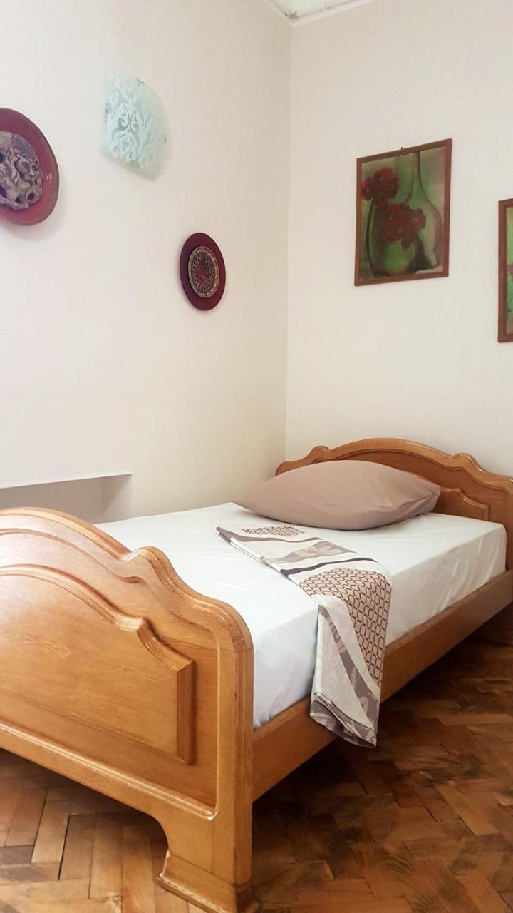 Ara & Gaya Аpartment Apartamento Erevan Exterior foto